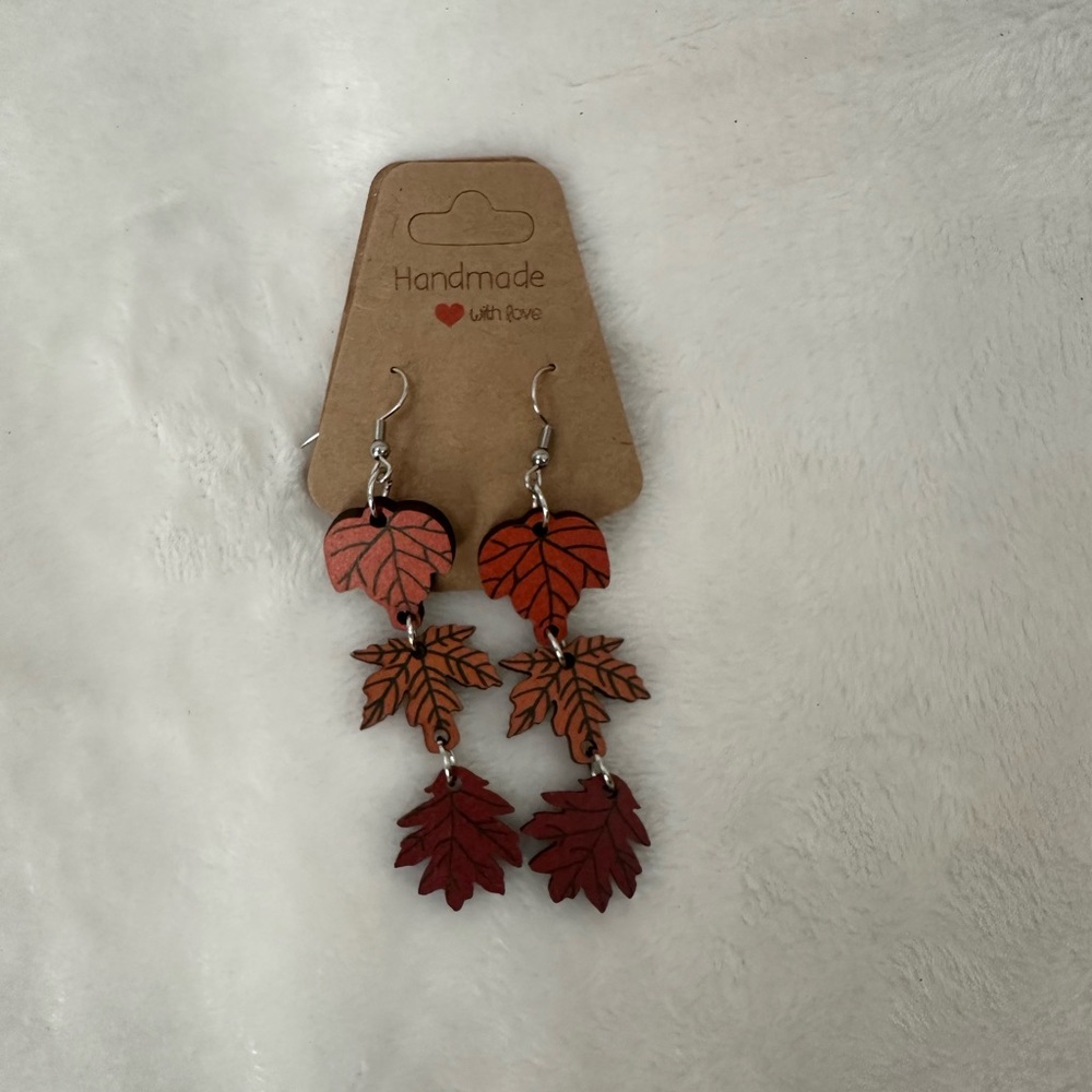 Adorable Earring Bundle - image 7